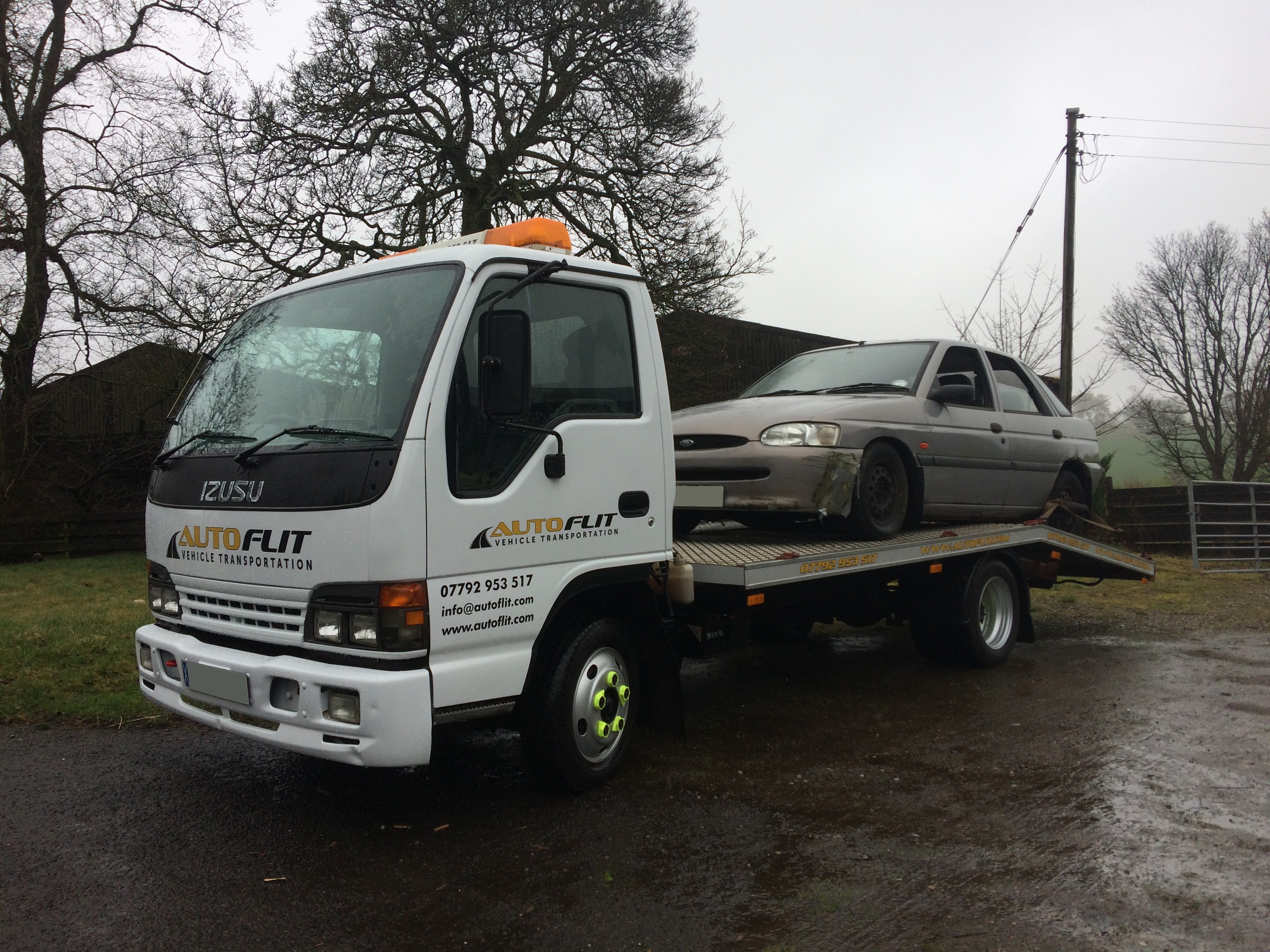 Ford Escort on the back of the new Autoflit transporter