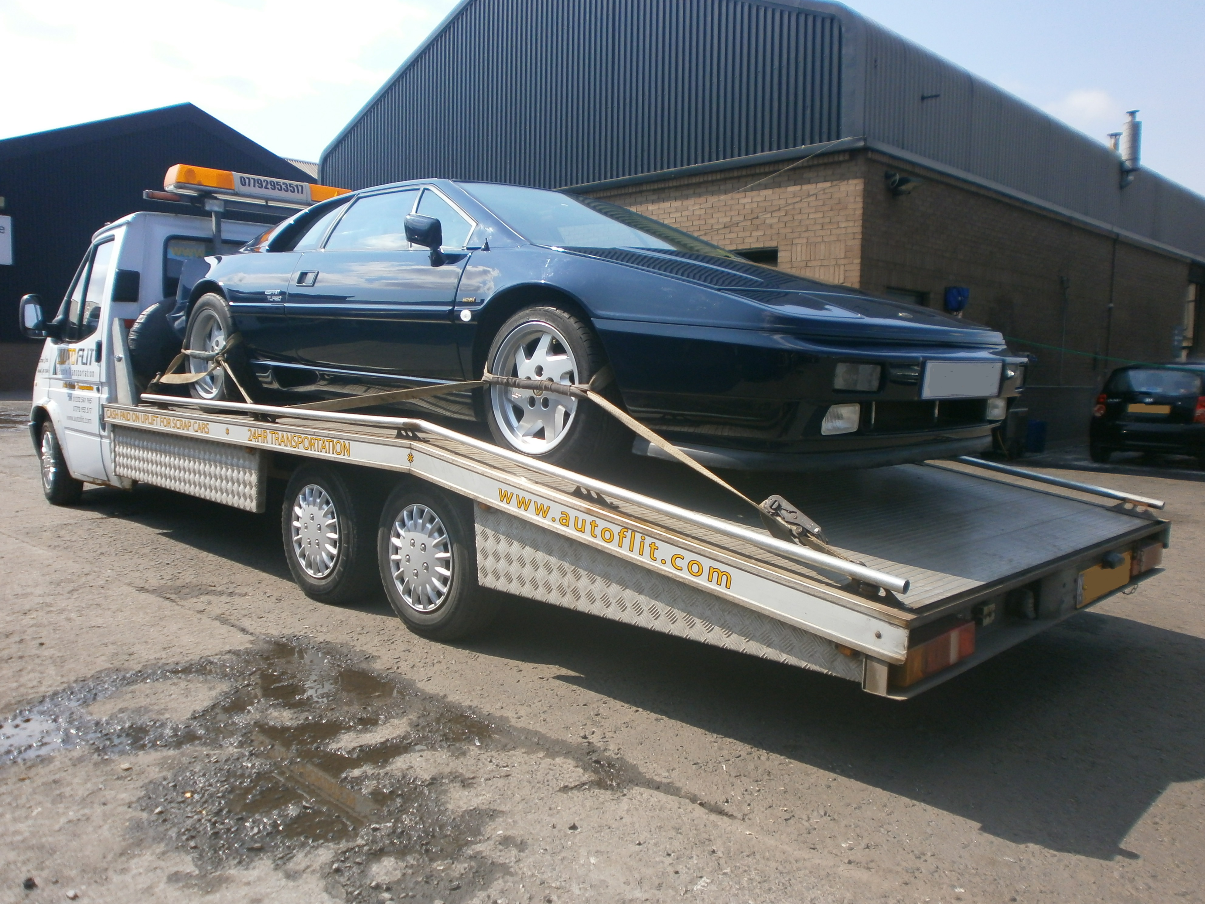 Lotus Esprit Turbo on the back of the Autoflit transporter